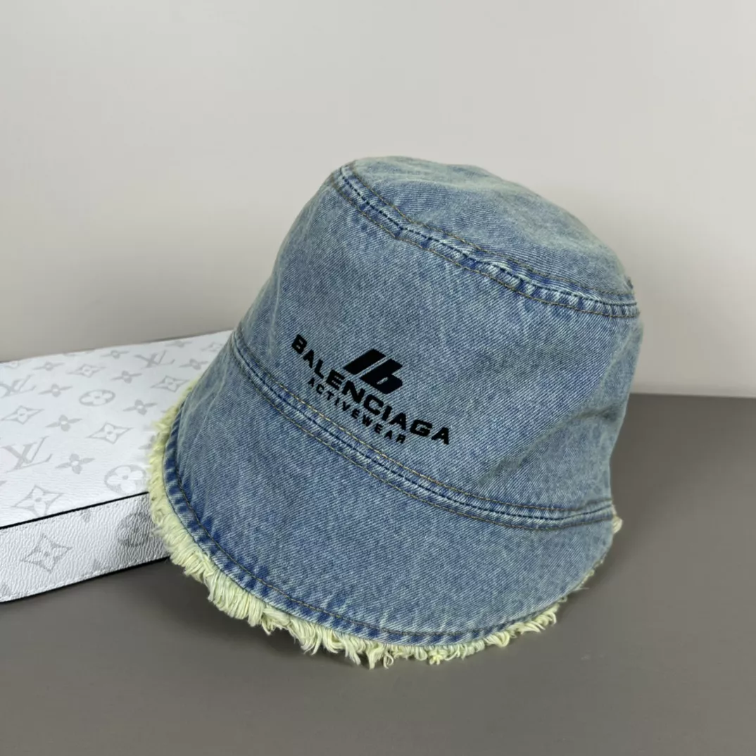 Sleek 6542 Balenciaga Caps