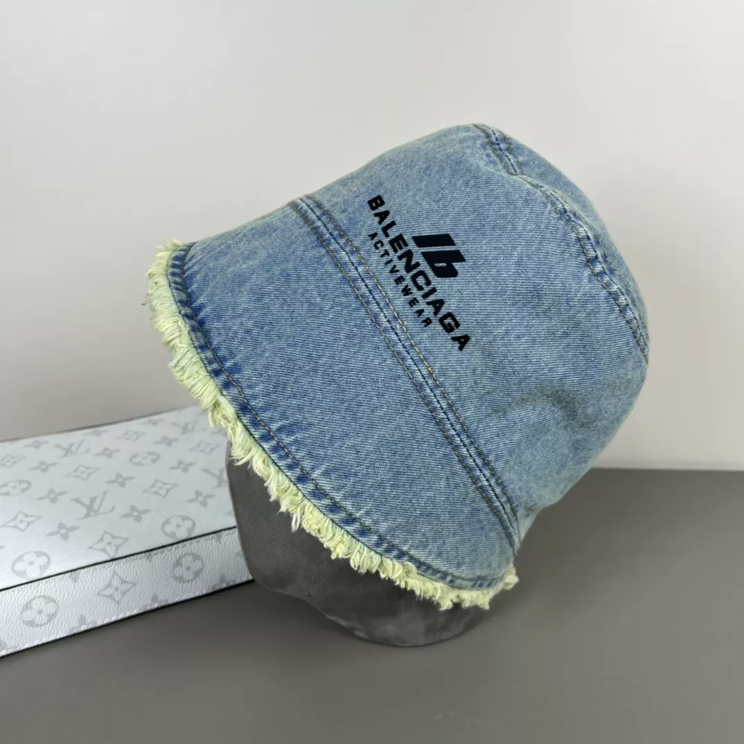 Sleek 6542 Balenciaga Caps