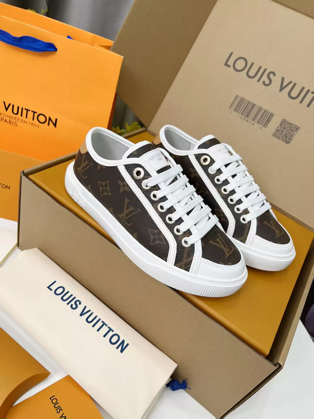 Sleek 6663 Louis Vuitton Casual Shoes For Women