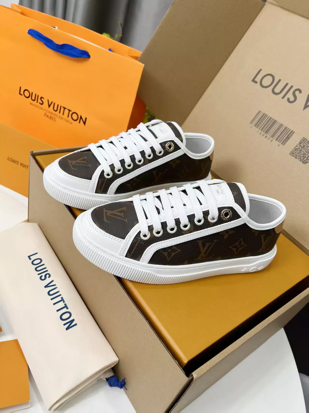 Sleek 6663 Louis Vuitton Casual Shoes For Women