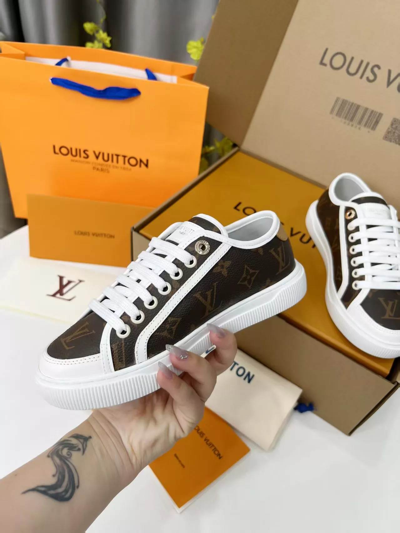 Sleek 6663 Louis Vuitton Casual Shoes For Women