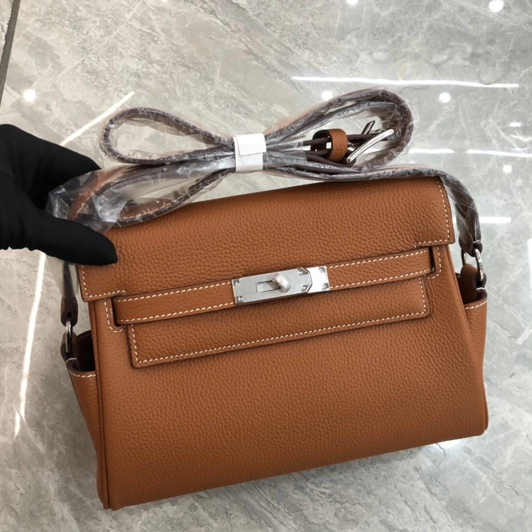 Sleek 6697 Hermes AAA Quality Messenger Bags For Women