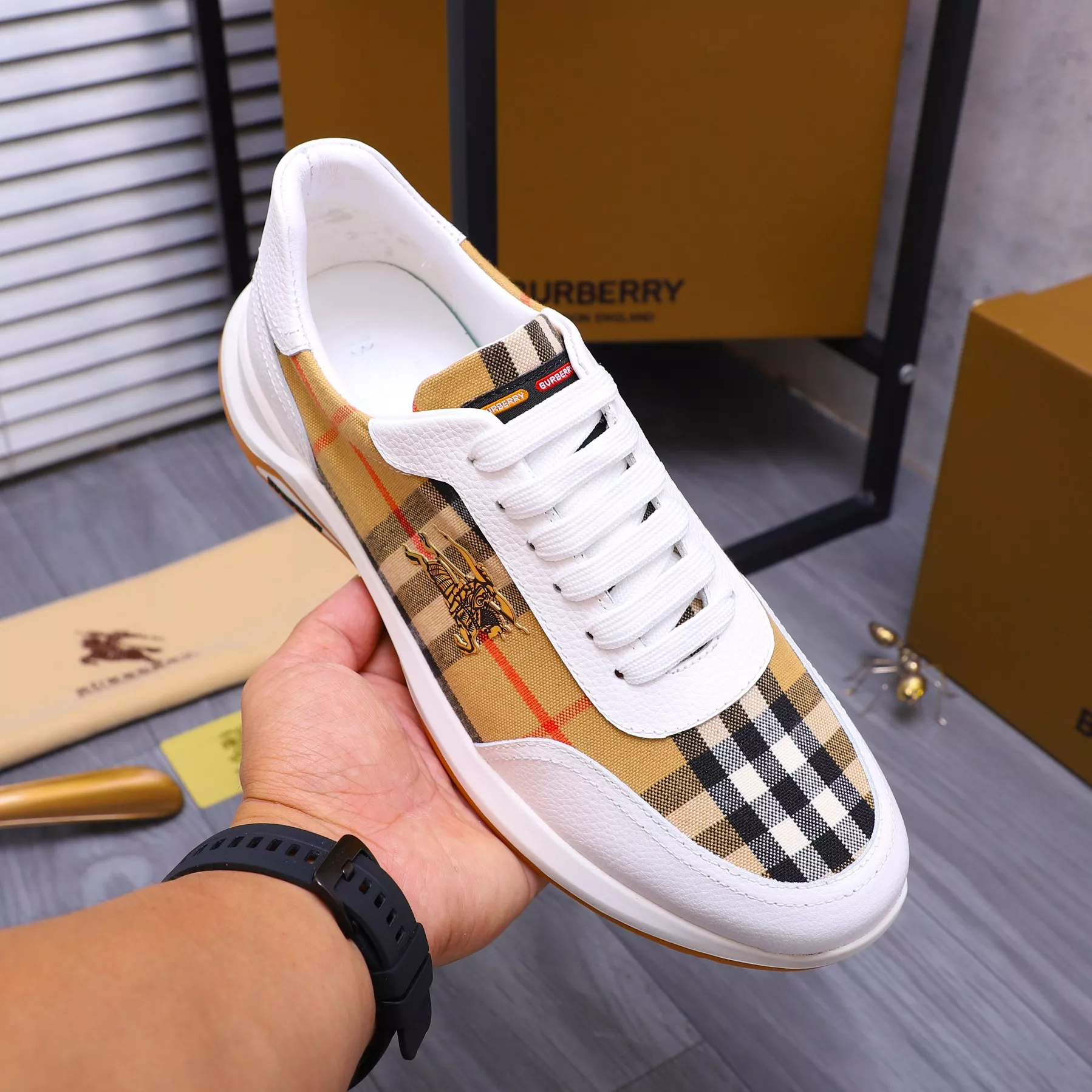 Sleek 6719 Burberry Casual Shoes For Men