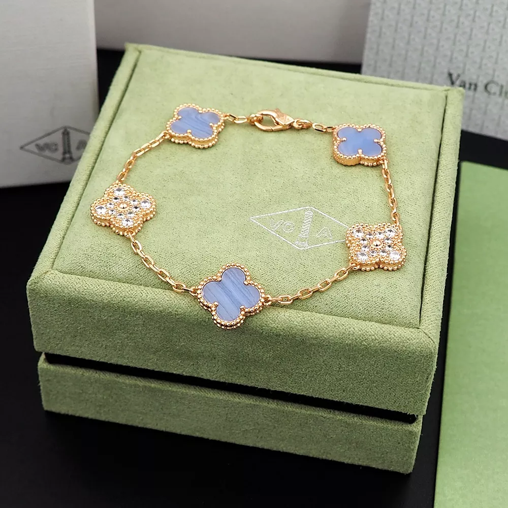Sleek 6728 Van Cleef & Arpels Bracelets For Women