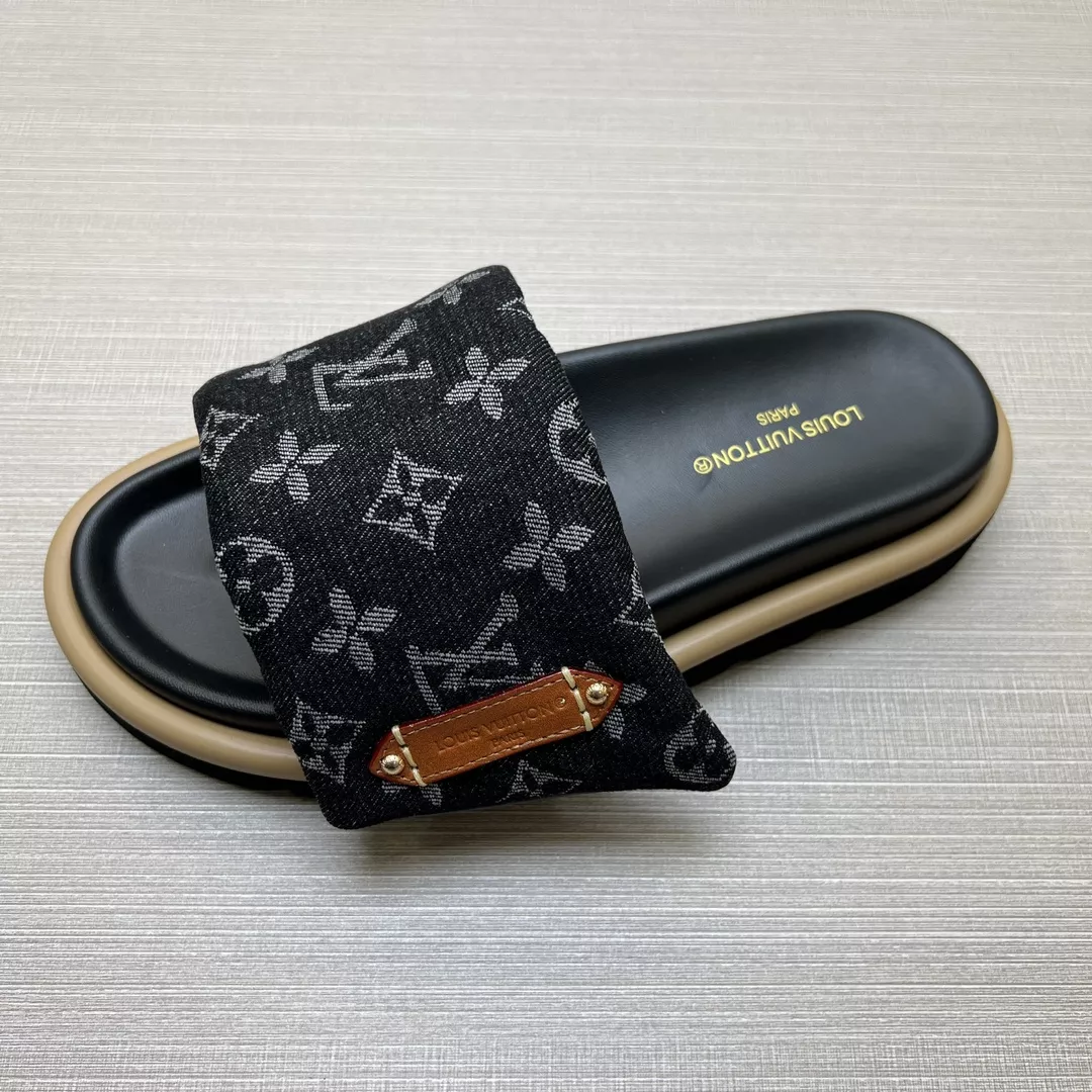 Sleek 6834 Louis Vuitton Slippers For Women
