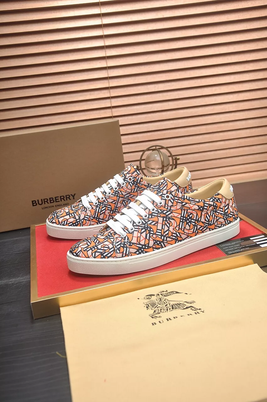Sleek 685 Burberry Casual Shoes For Men