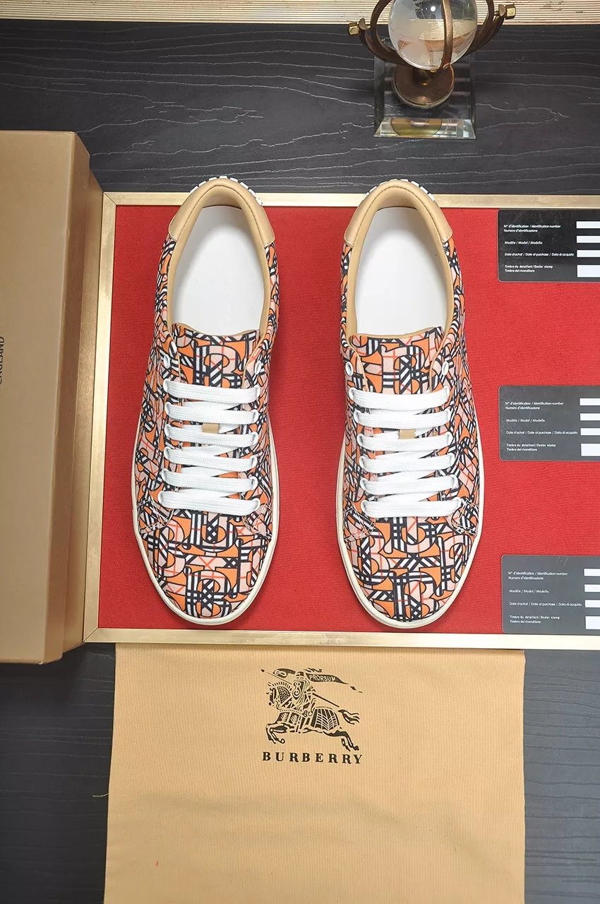 Sleek 685 Burberry Casual Shoes For Men
