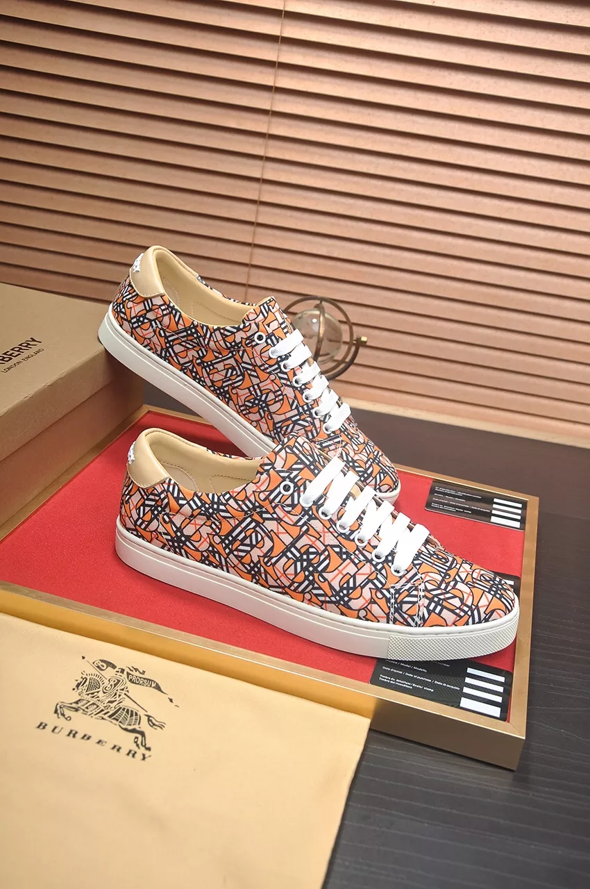Sleek 685 Burberry Casual Shoes For Men