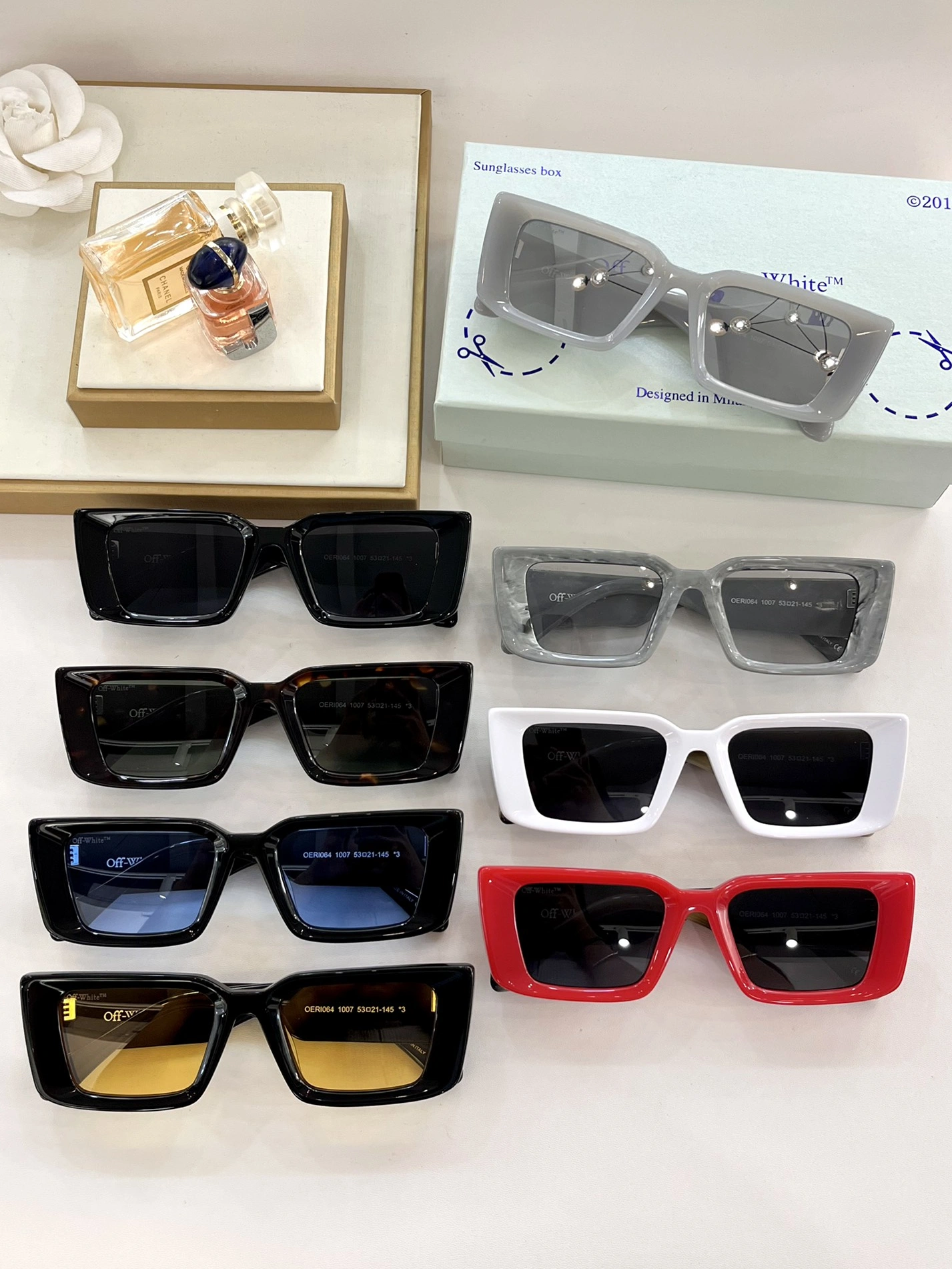 Sleek 712 Off-White AAA Quality Sunglasses