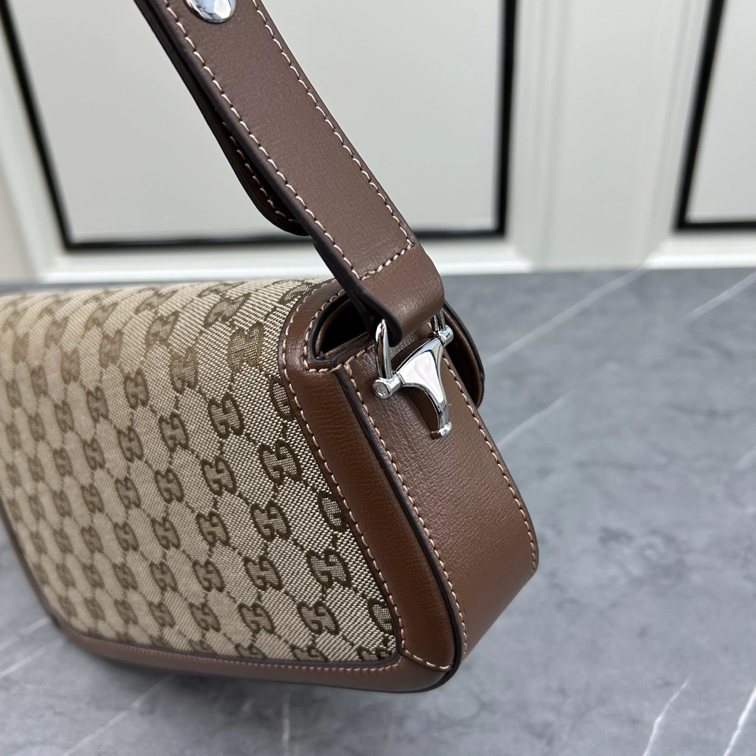 Sleek 7239 Gucci AAA Quality Shoulder Bags For Women