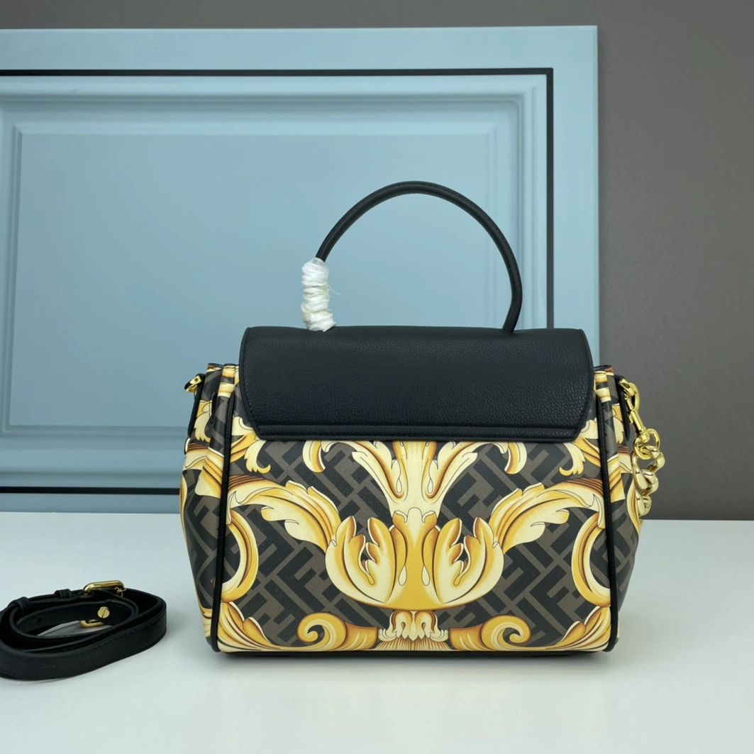 Sleek 7293 Versace AAA Quality Handbags For Women