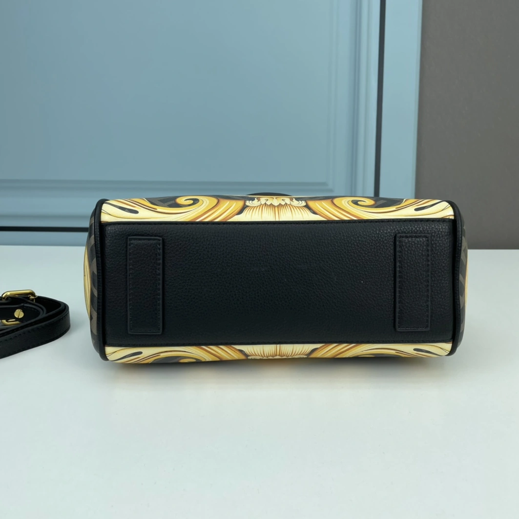 Sleek 7293 Versace AAA Quality Handbags For Women