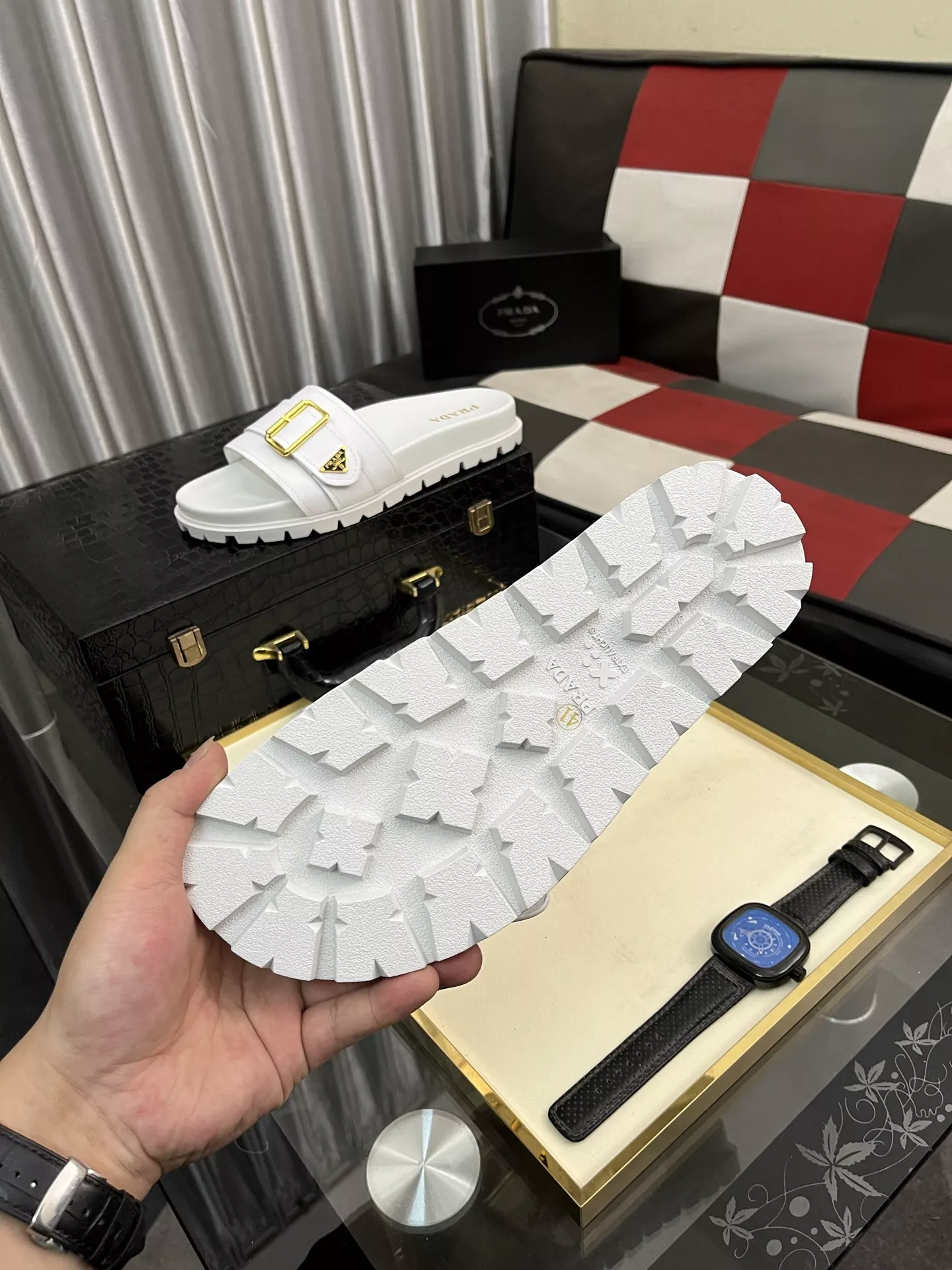 Sleek 7323 Prada Slippers For Men