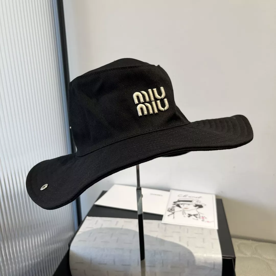 Sleek 7375 MIU MIU Caps