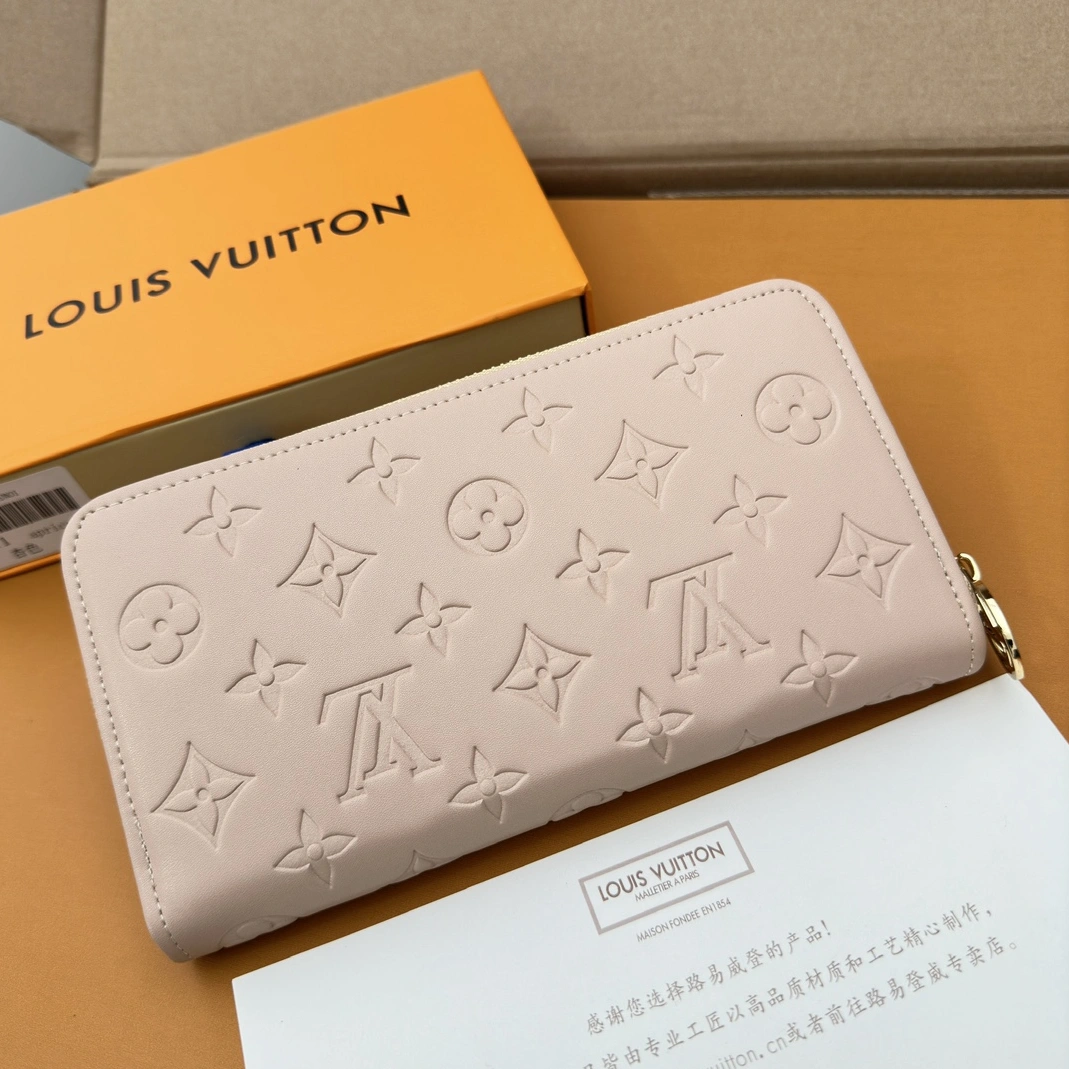 Sleek 7499 Louis Vuitton LV Wallets For Women
