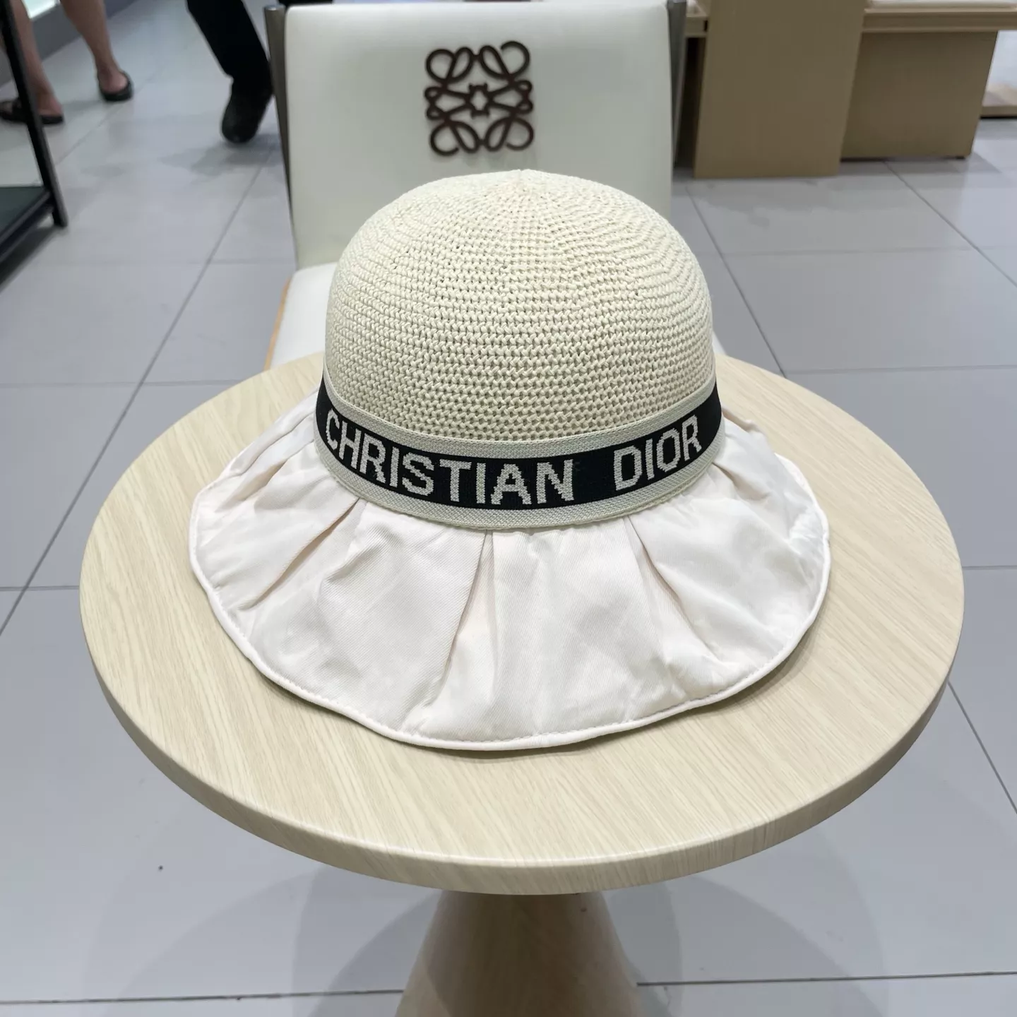 Sleek 7552 Christian Dior Caps