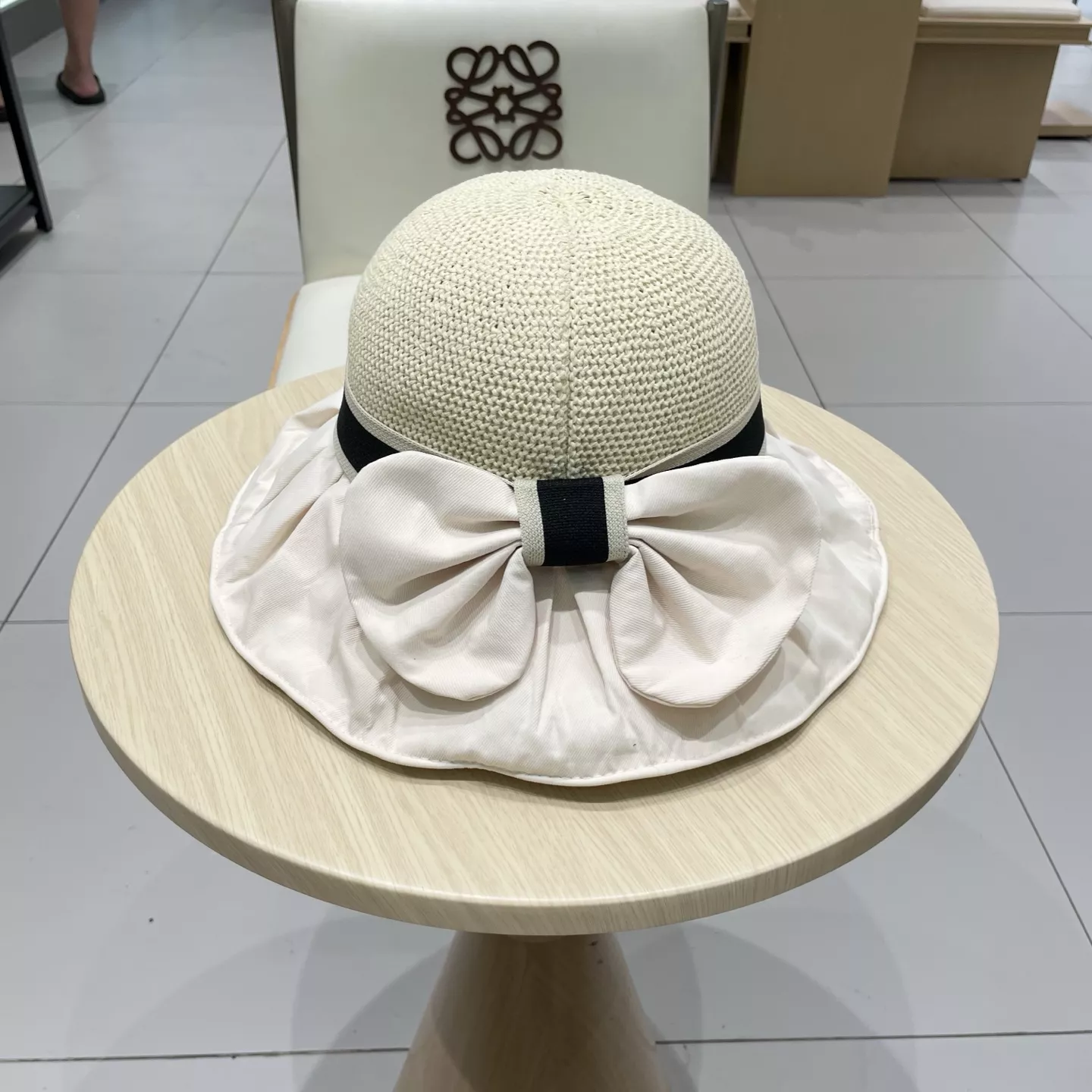 Sleek 7552 Christian Dior Caps