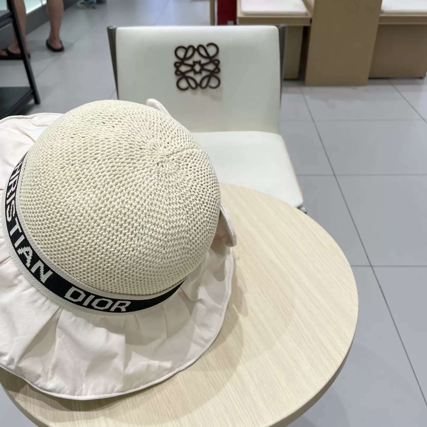 Sleek 7552 Christian Dior Caps