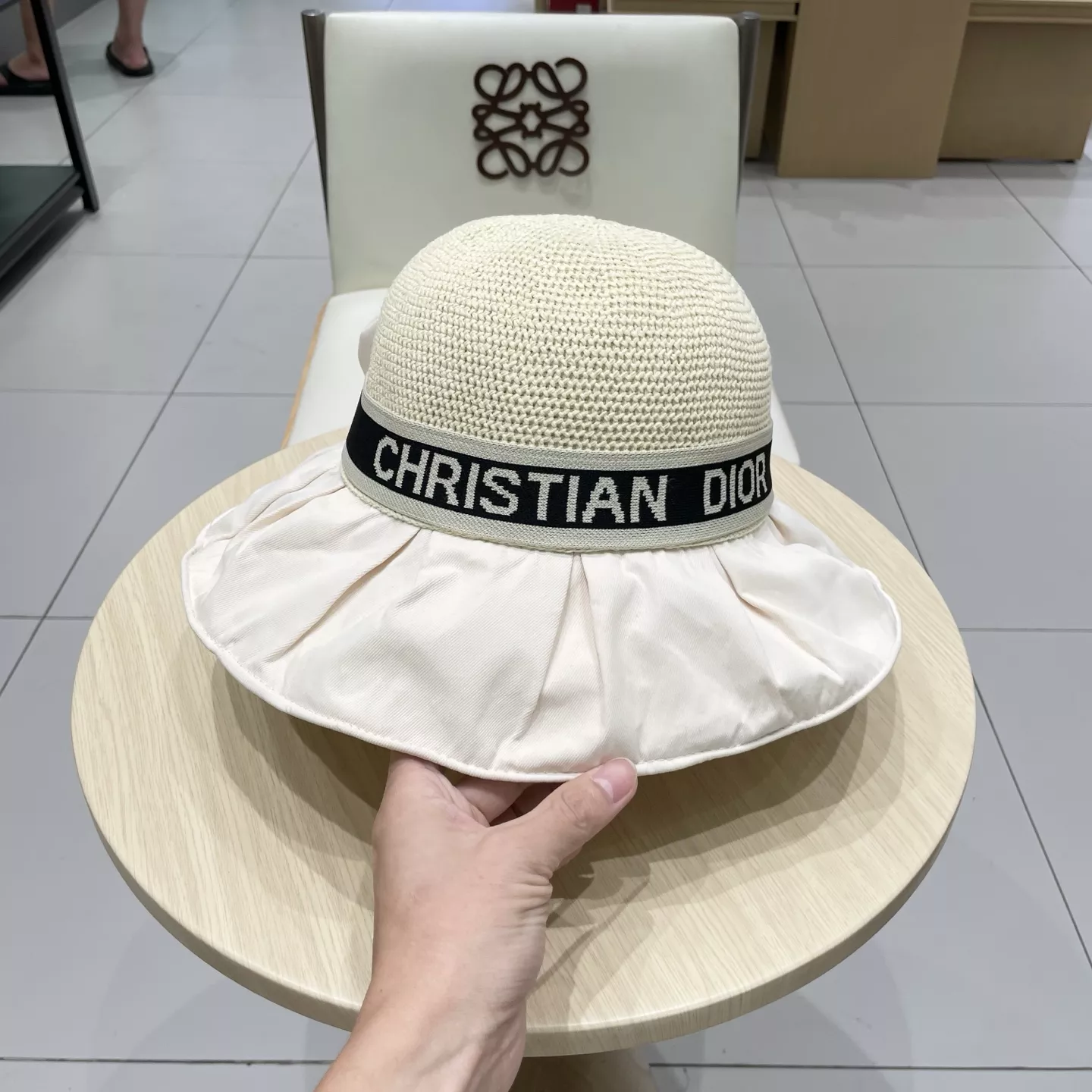 Sleek 7552 Christian Dior Caps