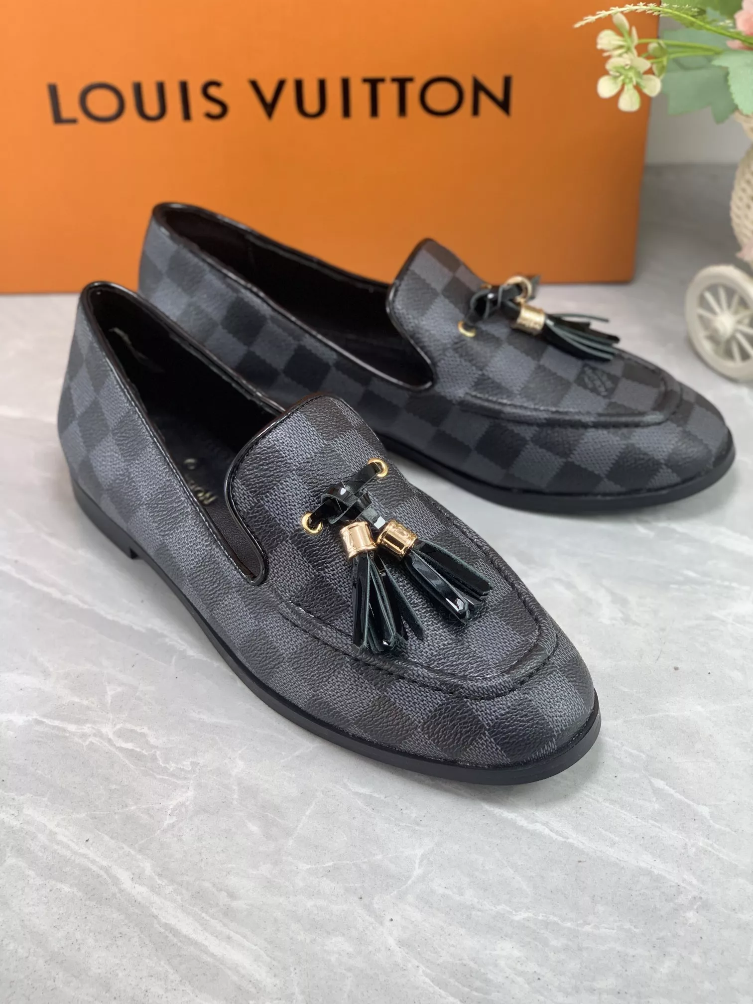 Sleek 7568 Louis Vuitton LV Oxfords Shoes For Women