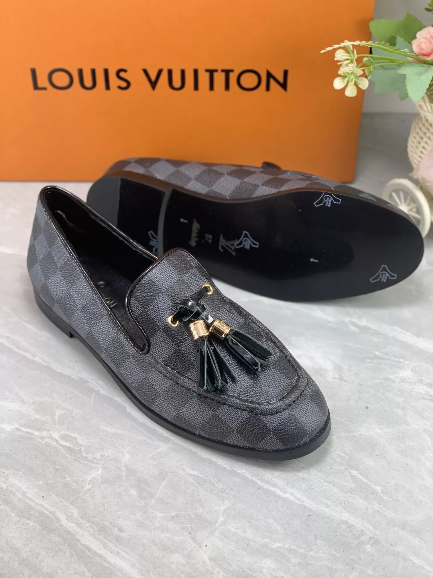 Sleek 7568 Louis Vuitton LV Oxfords Shoes For Women