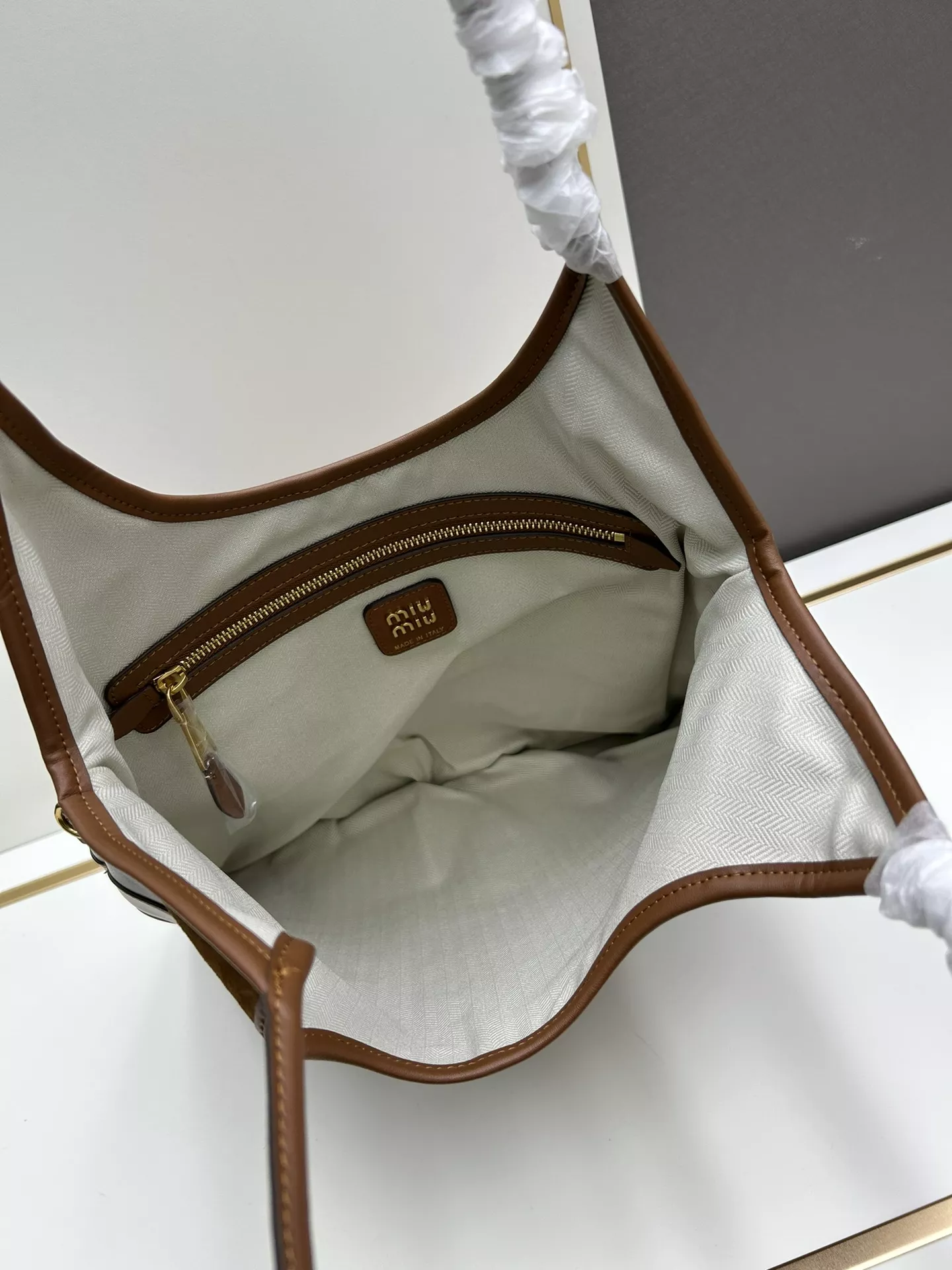 Sleek 7691 MIU MIU AAA Quality Shoulder Bags For Women