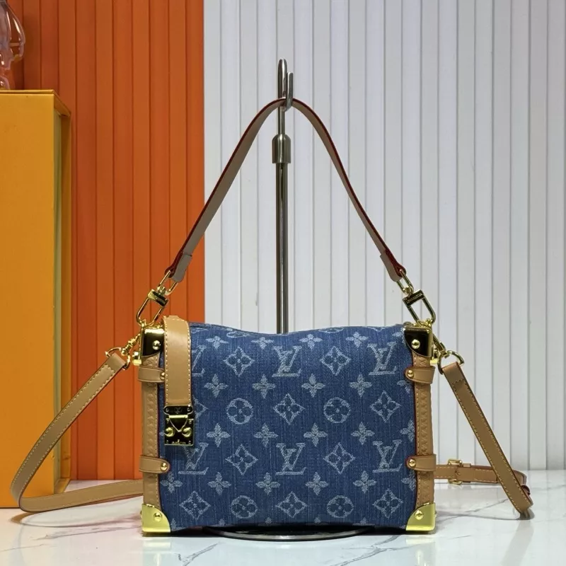 Sleek 7708 Louis Vuitton AAA Quality Messenger Bags For Women