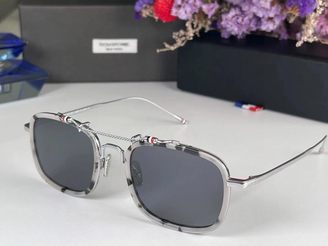 Sleek 7713 Thom Browne AAA Quality Sunglasses