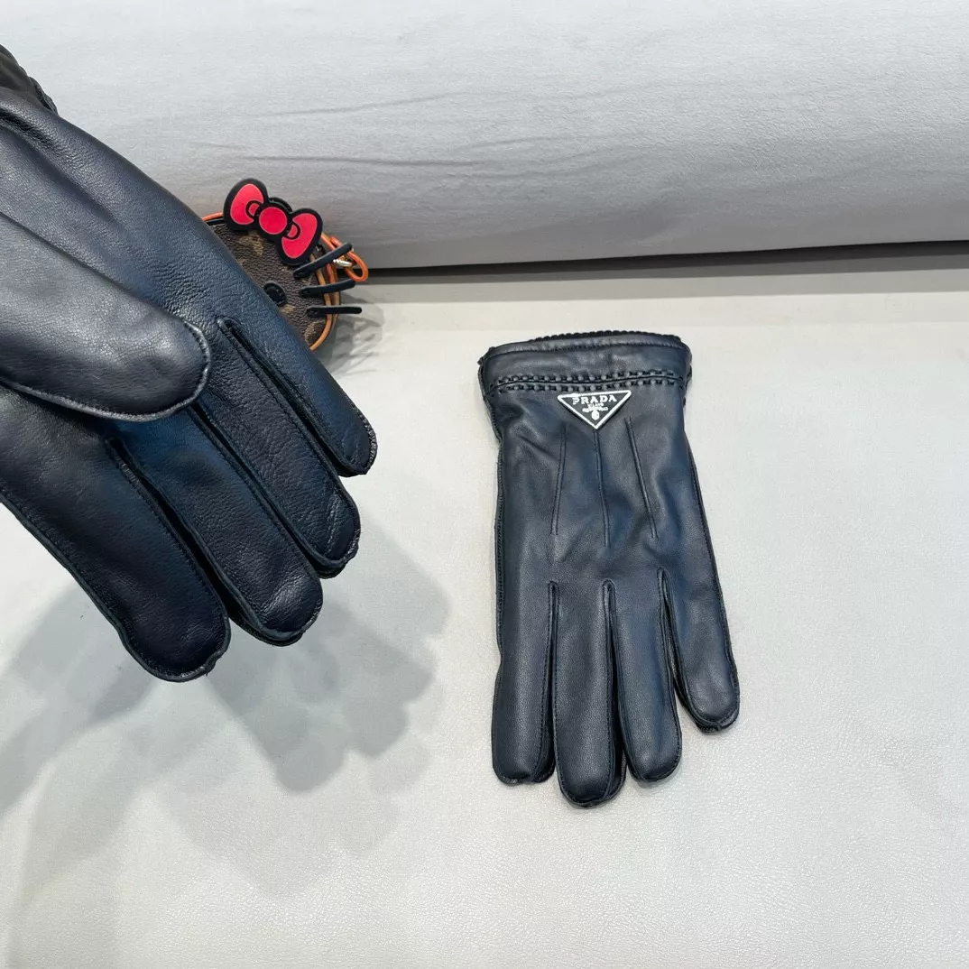 Sleek 7781 Prada Gloves For Men