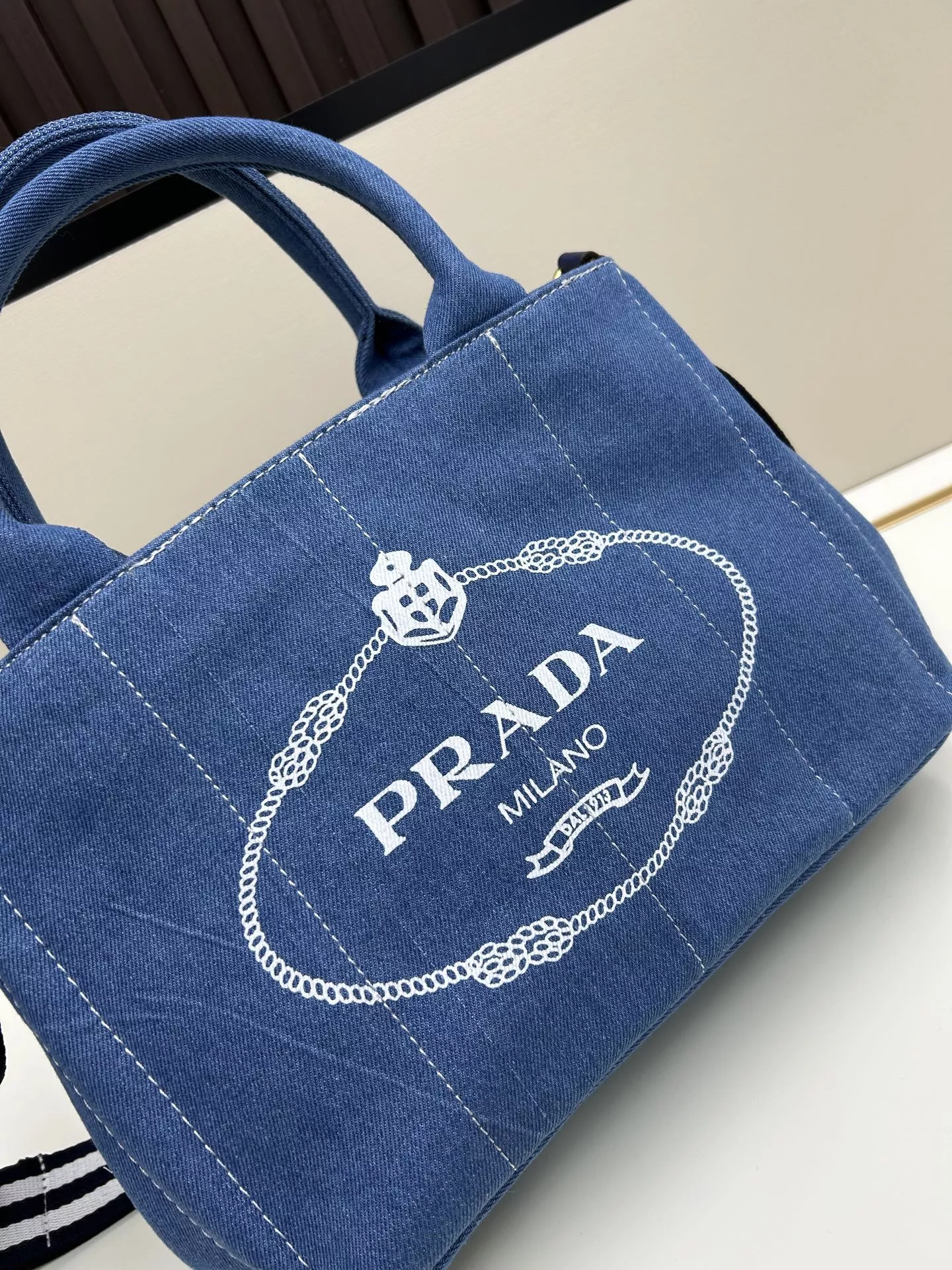 Sleek 7943 Prada AAA Quality Handbags For Women
