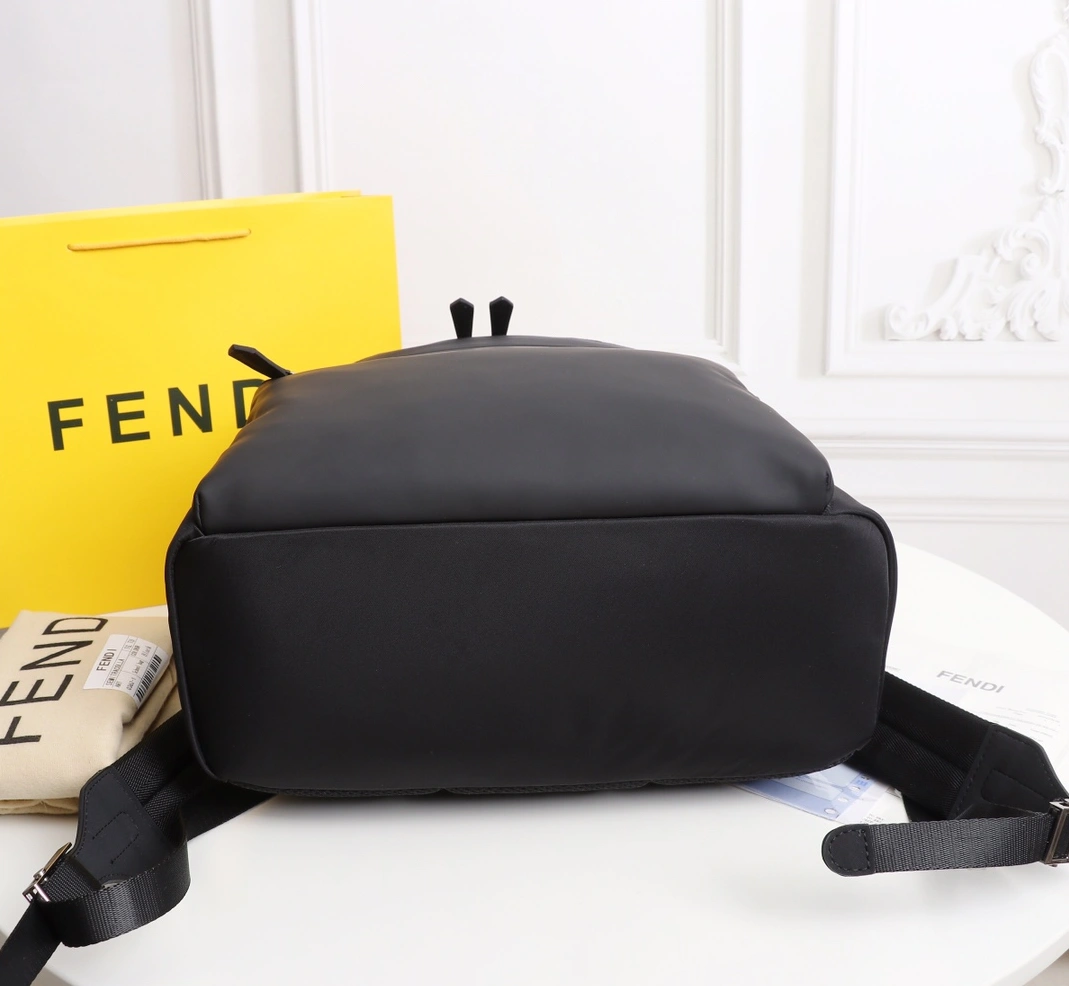 Sleek 795 Fendi AAA Man Backpacks