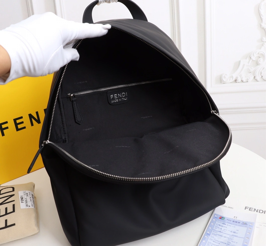 Sleek 795 Fendi AAA Man Backpacks