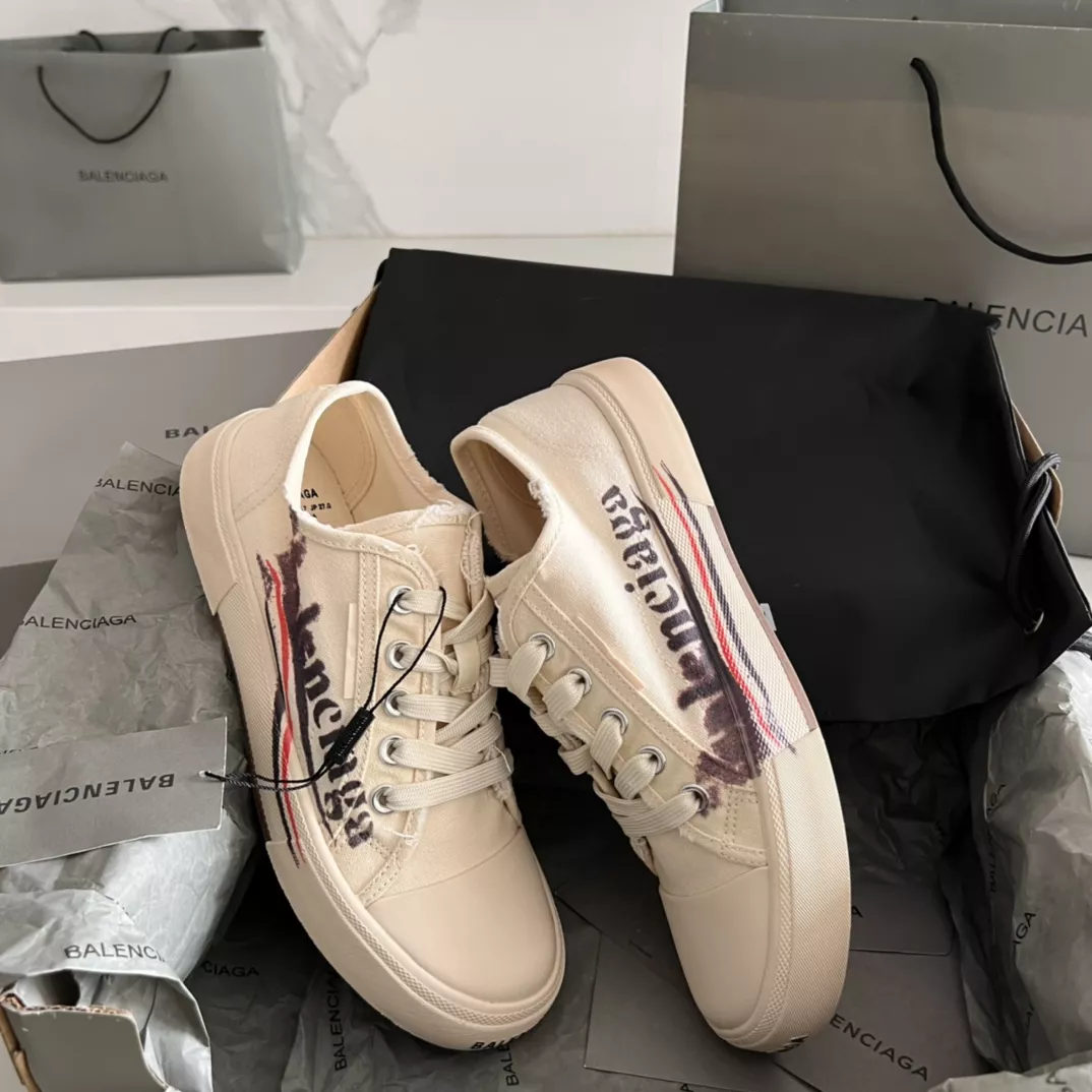 Sleek 7990 Balenciaga Casual Shoes For Men