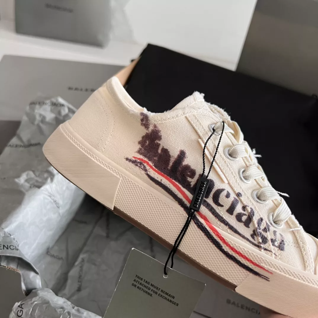 Sleek 7990 Balenciaga Casual Shoes For Men