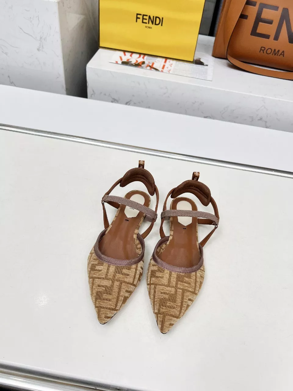 Sleek 8087 Fendi Sandal For Women