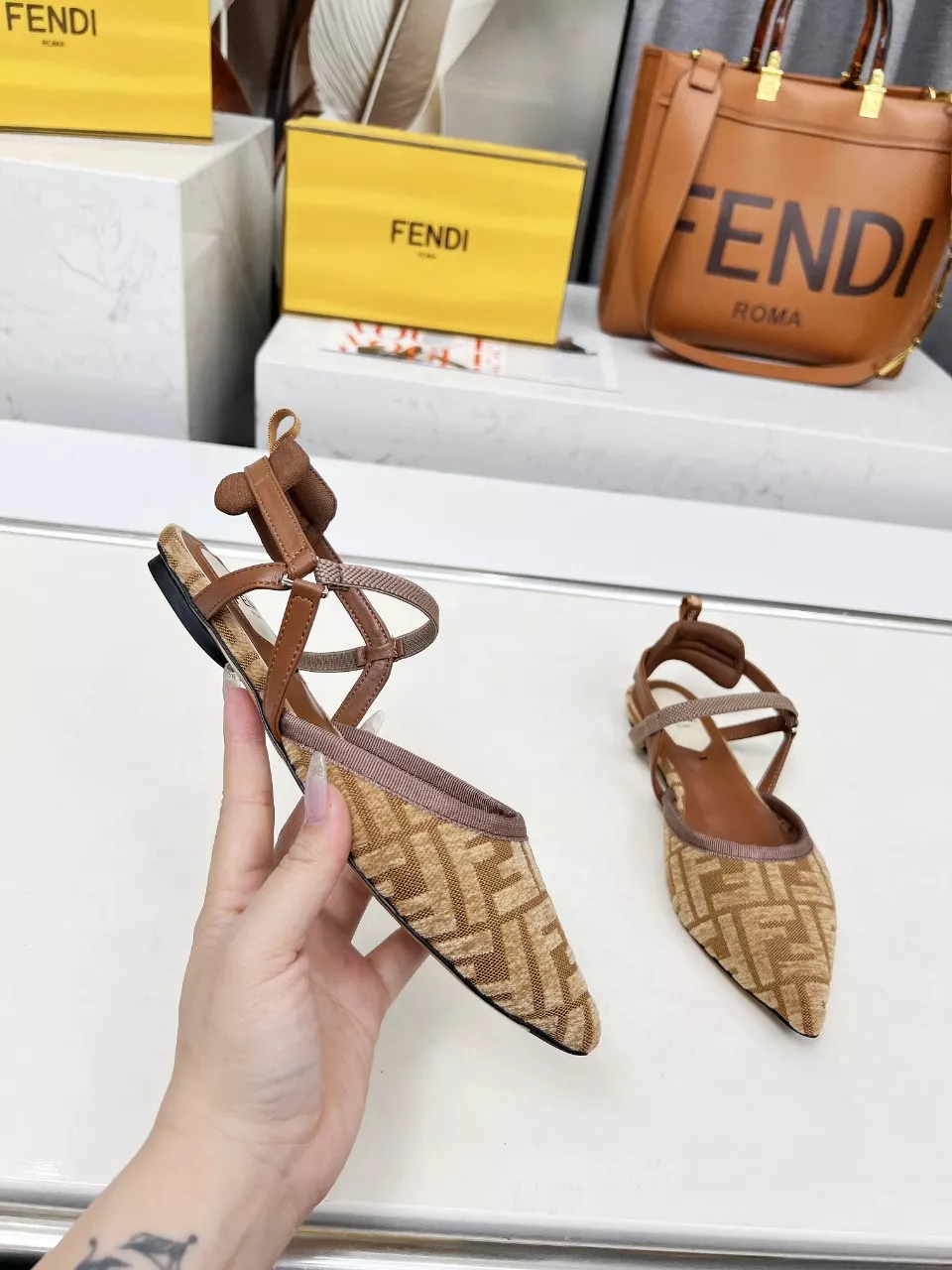 Sleek 8087 Fendi Sandal For Women