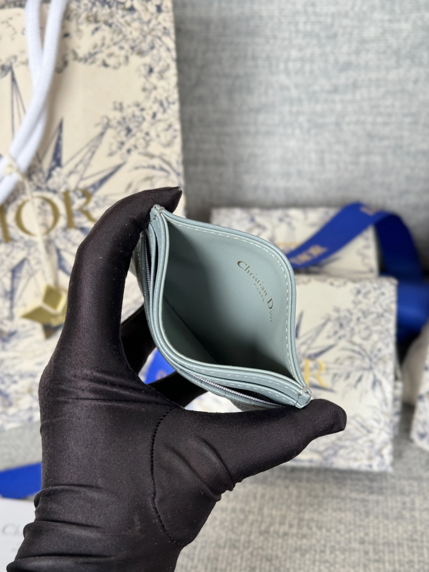 Sleek 812 Christian Dior Card Case