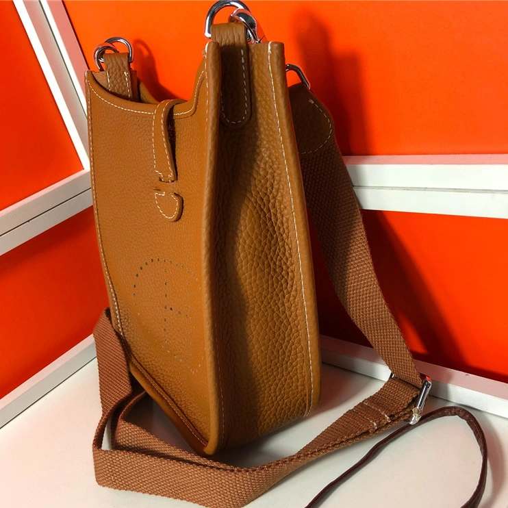 Sleek 8323 Hermes AAA Quality Messenger Bags For Women