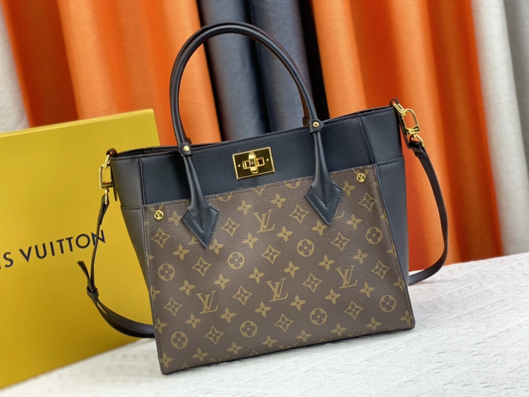 Sleek 8344 Louis Vuitton AAA Quality Handbags For Women