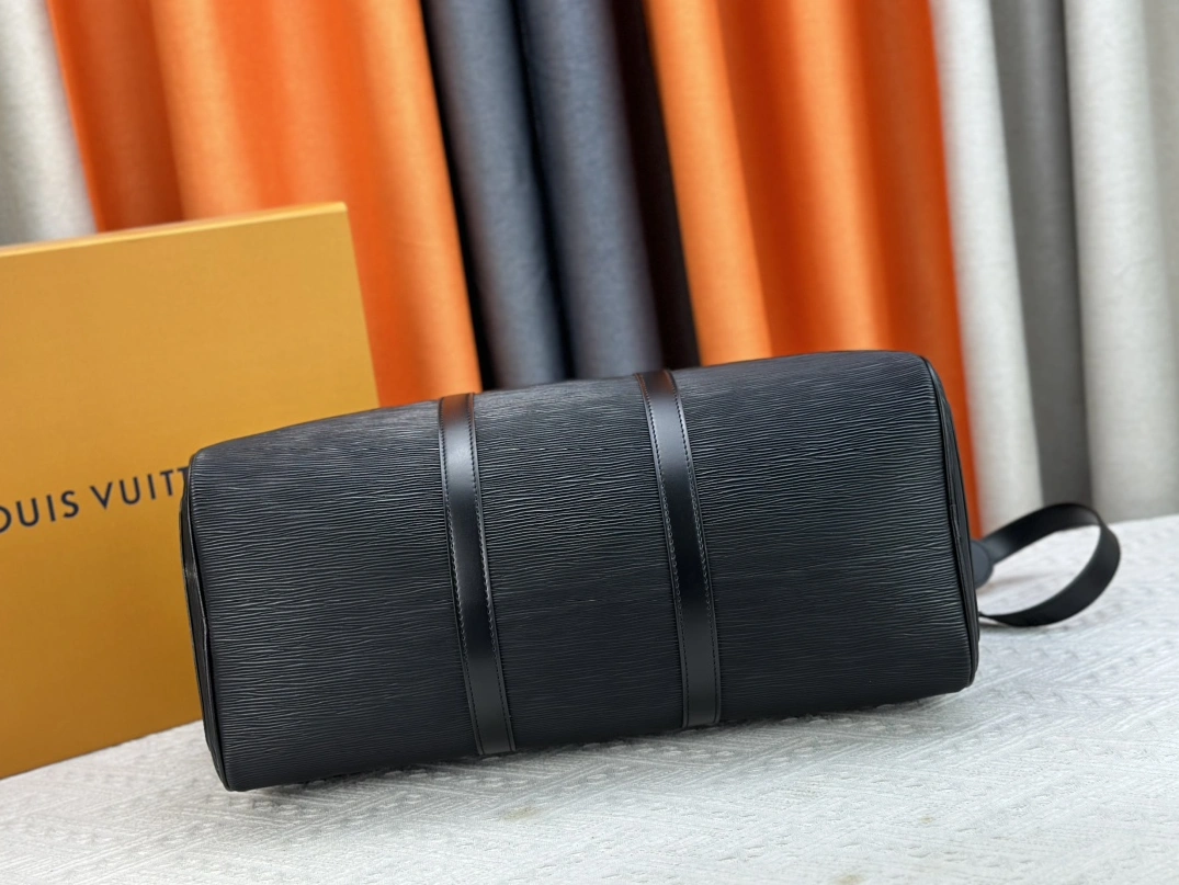 Sleek 8351 Louis Vuitton Travel Bags
