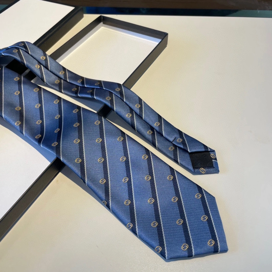Sleek 840 Gucci Necktie For Men