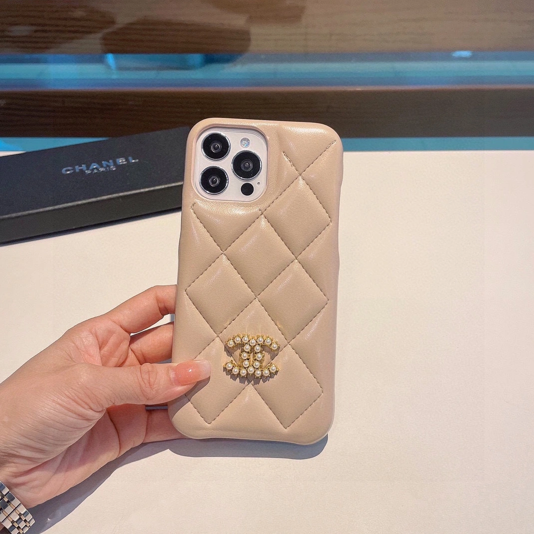 Sleek 8576 Chanel iPhone Case