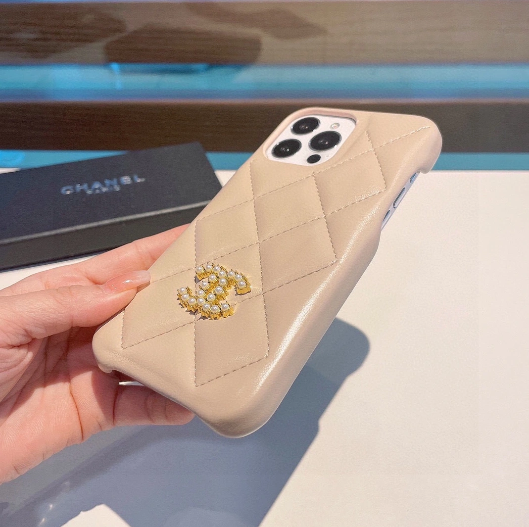 Sleek 8576 Chanel iPhone Case