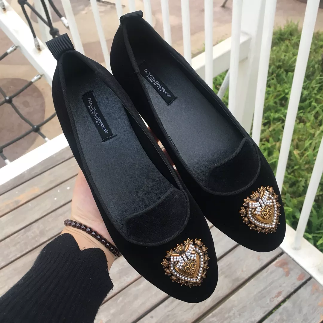 Sleek 8656 Dolce & Gabbana D&G Flat Shoes For Women