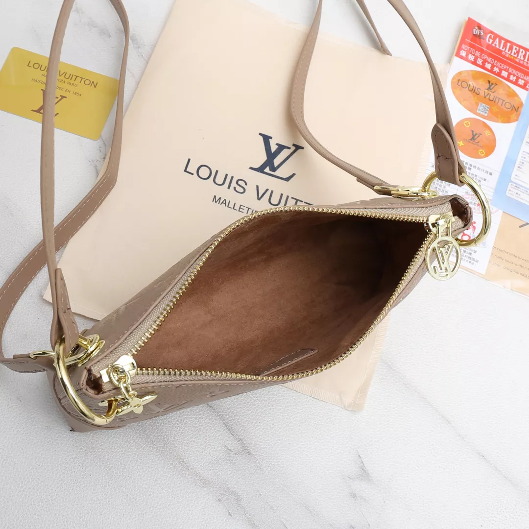 Sleek 9018 Louis Vuitton Messenger Bags For Women