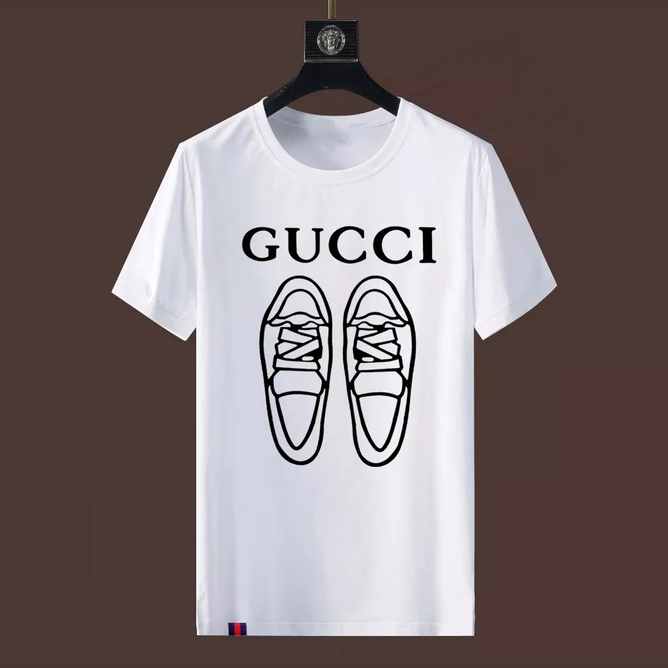 Sleek 916 Gucci T-Shirts Short Sleeved For Men