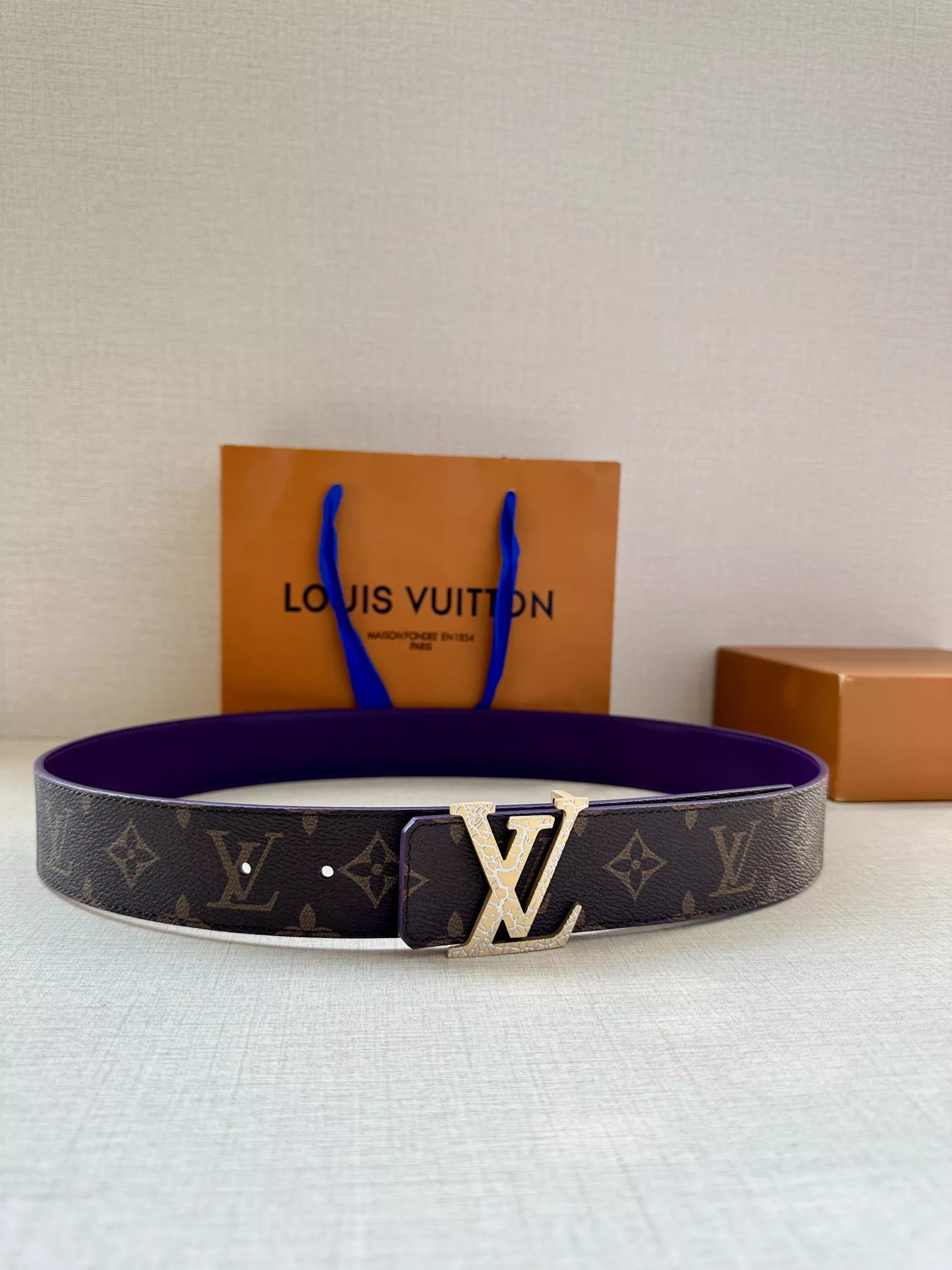 Sleek 9173 Louis Vuitton AAA Quality Belts In 4.0cm For Men