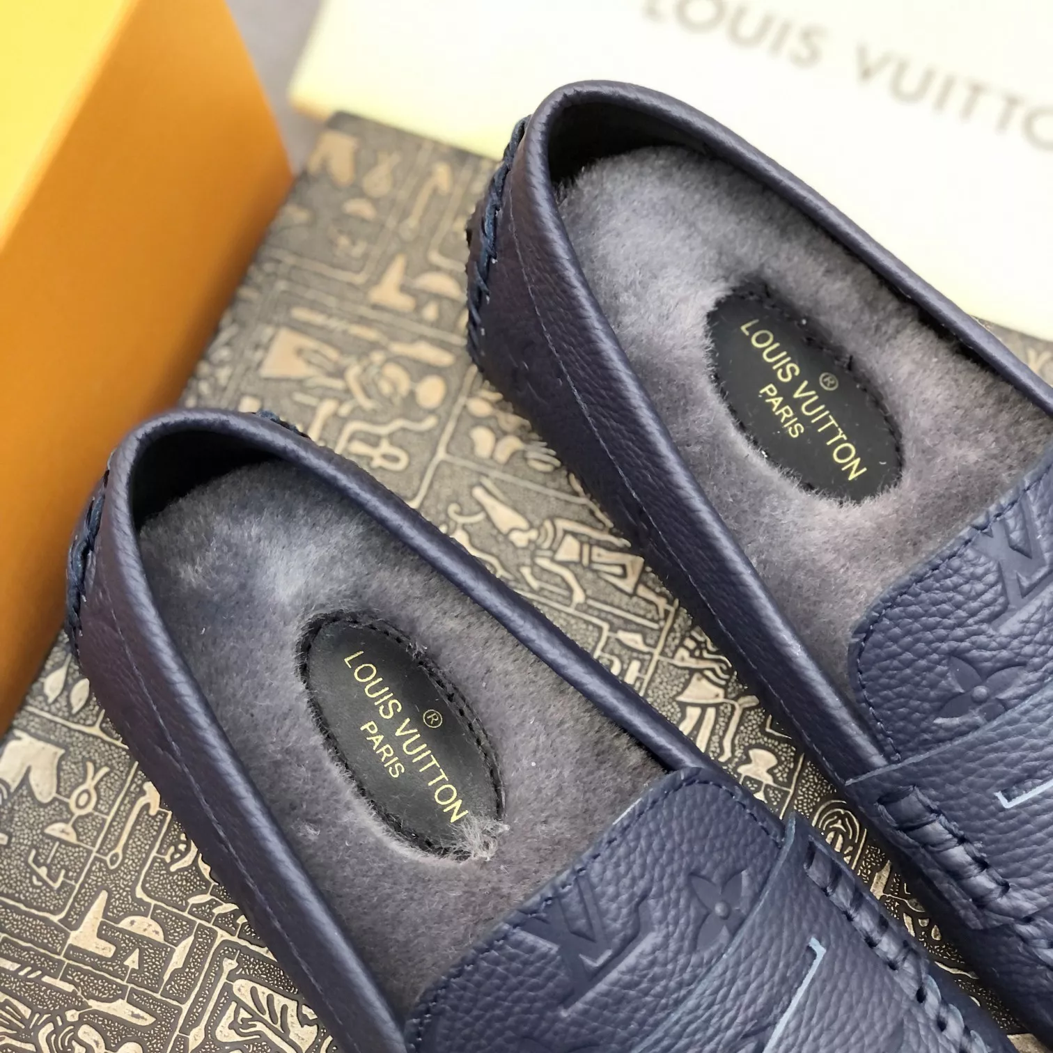 Sleek 9278 Louis Vuitton LV Oxfords Shoes For Men
