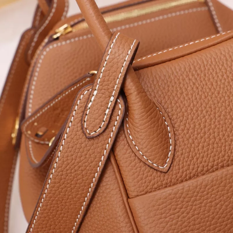 Sleek 9492 Hermes AAA Quality Handbags In Gold For Women