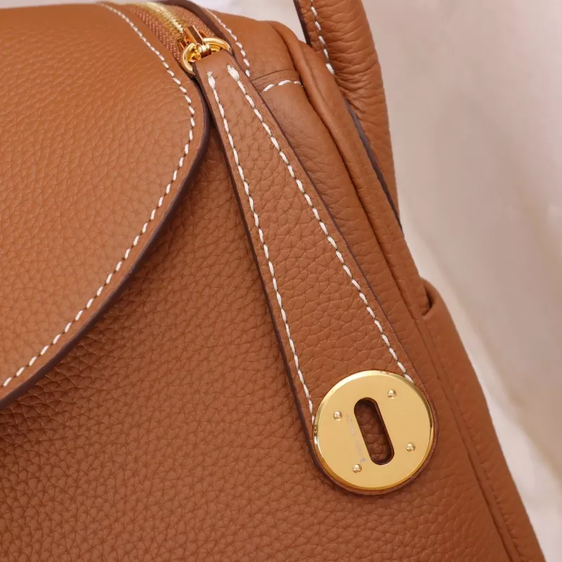 Sleek 9492 Hermes AAA Quality Handbags In Gold For Women